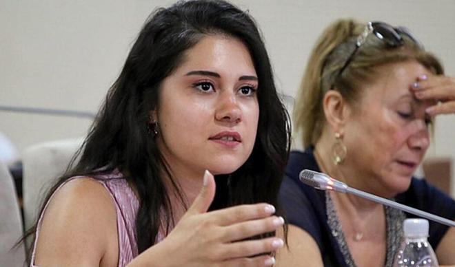 CHP'li Meclis üyesine Cumhurbaşkanı'na hakaretten gözaltı CHP'li Meclis üyesine Cumhurbaşkanı'na hakaretten gözaltı