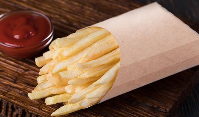 Evde fast food çıtırlığında patatesler kızartabilmek için ihtiyacınız olan tek tarif Evde fast food çıtırlığında patatesler kızartabilmek için ihtiyacınız olan tek tarif