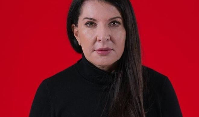 Yıllar süren bir performans: Marina’nın yaşamöyküsü Yıllar süren bir performans: Marina’nın yaşamöyküsü