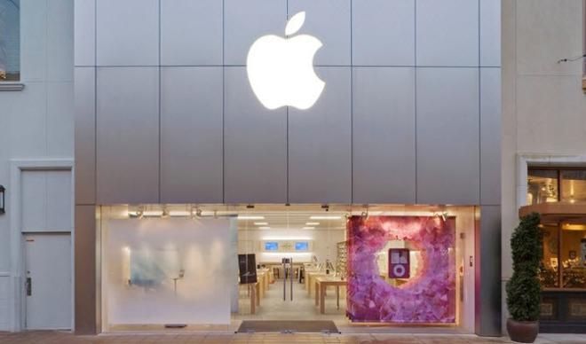 Şüpheli çanta Apple'a mağaza kapattırdı Şüpheli çanta Apple'a mağaza kapattırdı
