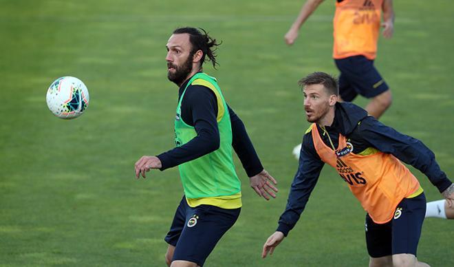 Fenerbahçe günü çift antrenmanla tamamladı Fenerbahçe günü çift antrenmanla tamamladı