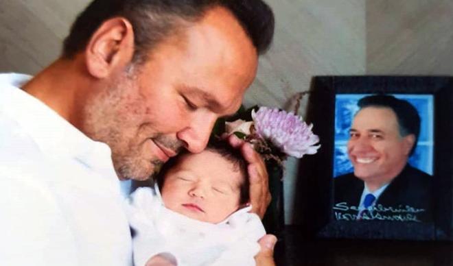 Ali Sunal'dan duygulandıran paylaşım: Şimdi Narin'in bana baba demesini bekliyorum Ali Sunal'dan duygulandıran paylaşım: Şimdi Narin'in bana baba demesini bekliyorum