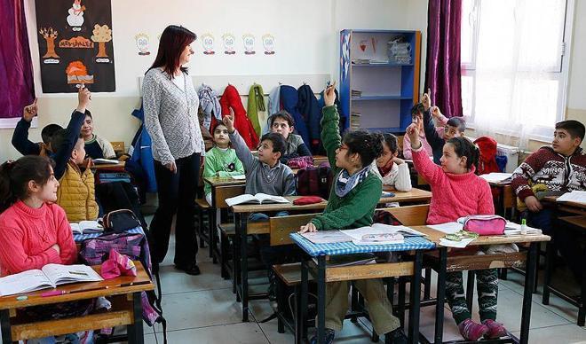 Pedagojik Formasyon kalktı mı? MEB'den formasyon için yeni hamle! Pedagojik Formasyon kalktı mı? MEB'den formasyon için yeni hamle!