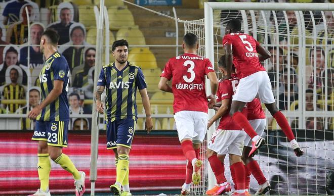 Fenerbahçe-Sivasspor maçından en özel kareler! Fenerbahçe-Sivasspor maçından en özel kareler!