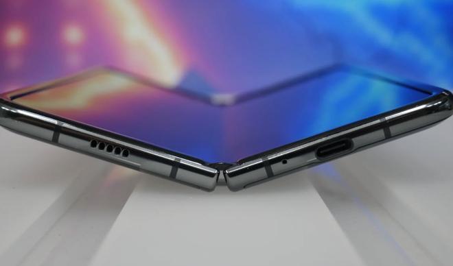Samsung Galaxy Z Fold 2 için sayılı günler kaldı Samsung Galaxy Z Fold 2 için sayılı günler kaldı