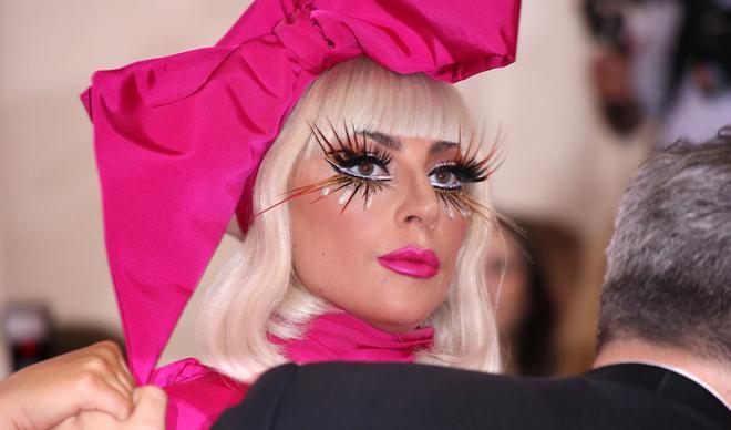 Lady Gaga'dan çarpıcı itiraf: Beynimi kontrol edemiyorum Lady Gaga'dan çarpıcı itiraf: Beynimi kontrol edemiyorum