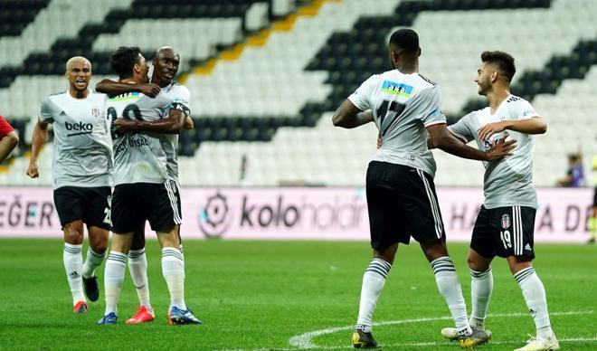 Son Dakika Haberi | Beşiktaş'ta ilklerin gecesi! 75 maç sonra başardı, ortalık yıkıldı Son Dakika Haberi | Beşiktaş'ta ilklerin gecesi! 75 maç sonra başardı, ortalık yıkıldı