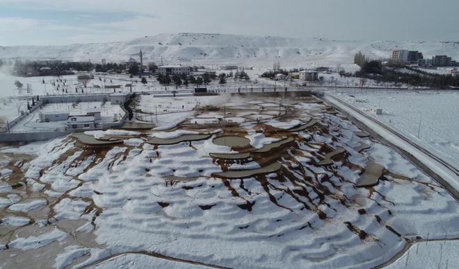 Altınkale Pamukkale’yi döndü... Görenleri kendine hayran bırakıyor Altınkale Pamukkale’yi döndü... Görenleri kendine hayran bırakıyor