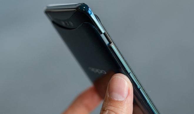 Samsung ve Oppo Türkiye'de üretecek! Fiyatlar düşer mi? Samsung ve Oppo Türkiye'de üretecek! Fiyatlar düşer mi?