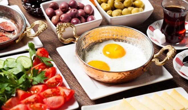 Sahurda Tok Tutan Yiyecekler Neler? Tok Tutan Beslenme Önerileri Sahurda Tok Tutan Yiyecekler Neler? Tok Tutan Beslenme Önerileri