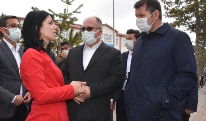 Bakan Selçuk 1 hafta önce açmıştı! Masal Evi'nde korkutan yangın Bakan Selçuk 1 hafta önce açmıştı! Masal Evi'nde korkutan yangın