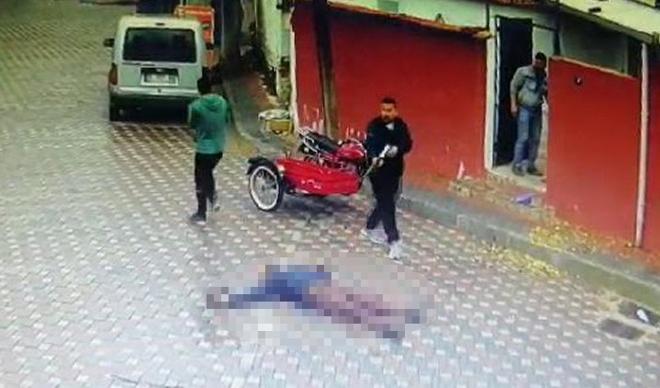 Sokak ortasında korkunç cinayet! Dehşet saniye saniye kamerada Sokak ortasında korkunç cinayet! Dehşet saniye saniye kamerada
