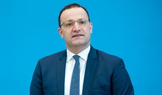 Spahn’a ‘mucize ilac’ı israf etti suçlaması Spahn’a ‘mucize ilac’ı israf etti suçlaması