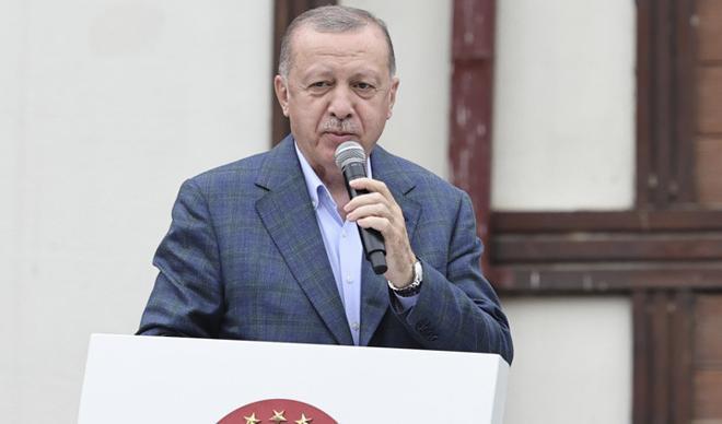 Cumhurbaşkanı Erdoğan sel bölgesinde... 'Toplam 550 konut inşa edeceğiz' Cumhurbaşkanı Erdoğan sel bölgesinde... 'Toplam 550 konut inşa edeceğiz'