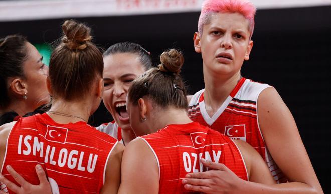 Filenin Sultanları çeyrek finalde! Olimpiyat tarihimizde ilk kez... (Türkiye - Arjantin maçı fotoğrafları) Filenin Sultanları çeyrek finalde! Olimpiyat tarihimizde ilk kez... (Türkiye - Arjantin maçı fotoğrafları)