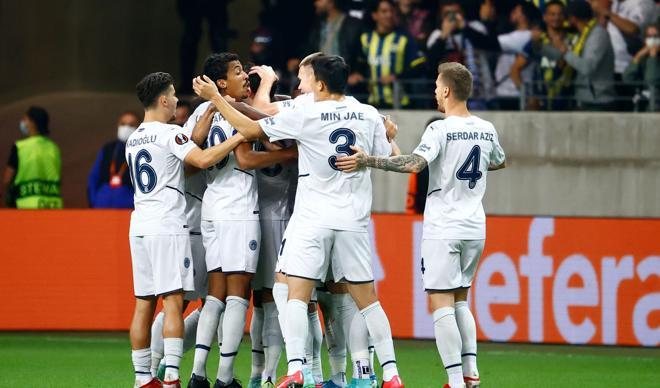 Eintracht Frankfurt-Fenerbahçe maçından en özel fotoğraflar! Eintracht Frankfurt-Fenerbahçe maçından en özel fotoğraflar!