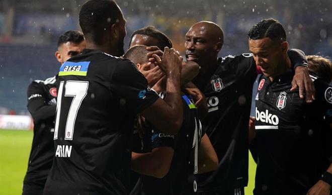 Kasımpaşa-Beşiktaş maçından en özel fotoğraflar! Kasımpaşa-Beşiktaş maçından en özel fotoğraflar!