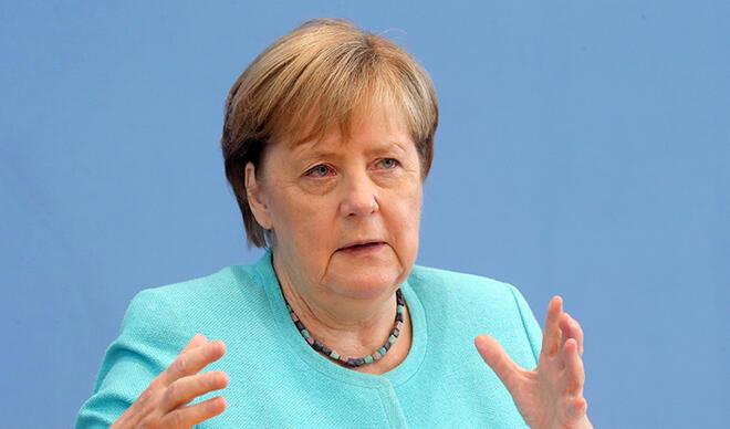 Hâlâ ‘en sevilen politikacı’ Merkel!