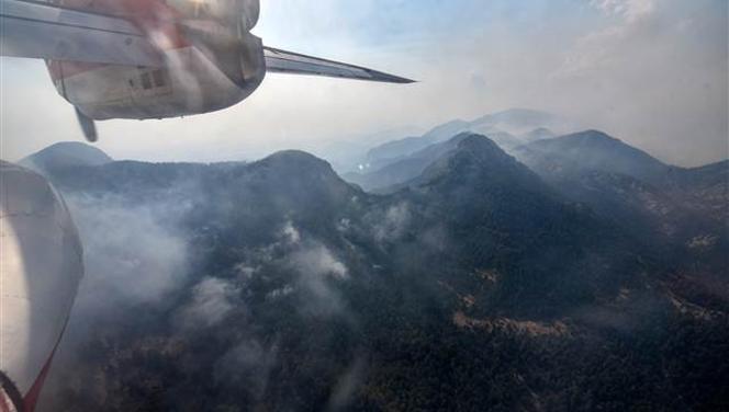 'Ateş Kuşları'nın yoğun mesaisi! Alevlere nokta atışı 'Ateş Kuşları'nın yoğun mesaisi! Alevlere nokta atışı