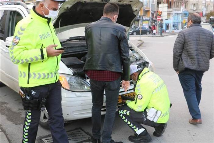 10 yıllık aracının plakası başka araca ait çıkınca şok yaşadı