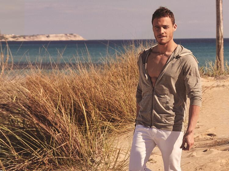 Керем бурсин в хорошем качестве. Керем бурсин и мави. Керем бурсин и серенай. Керем бюрсин. Керем бурсин.