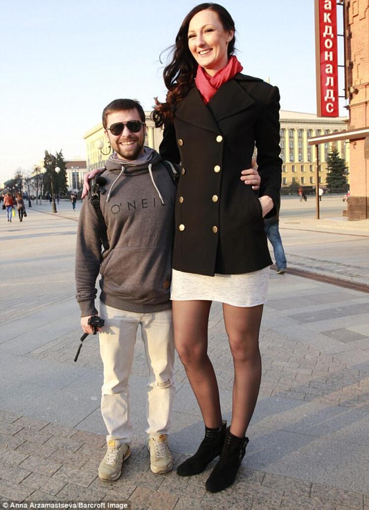 Самая высокая женщина в мире фото