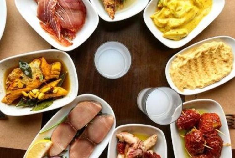 Balat Mekanlari Ve Balat Yeme Icme Onerileri Journavel