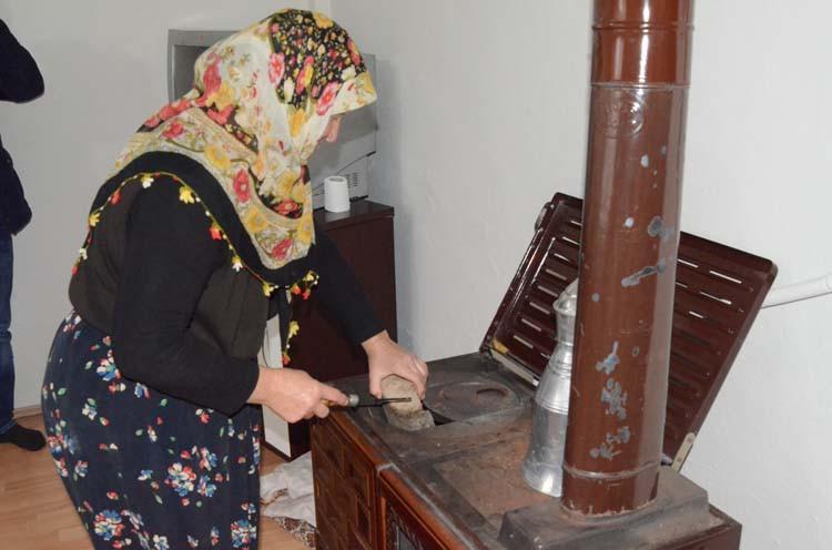 Sobadan kombi yapan mucit öğretmen, bütün evi ısıtıyor