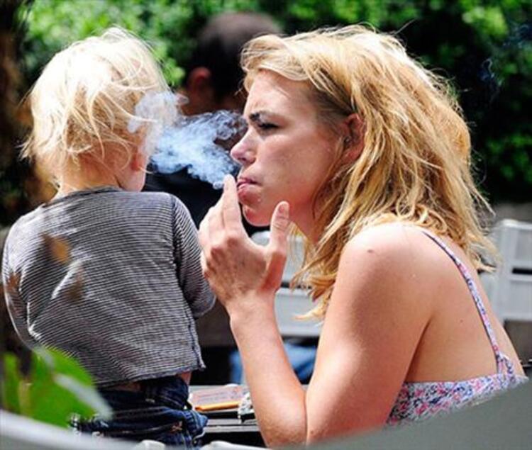 Курящая мама курящая дочь