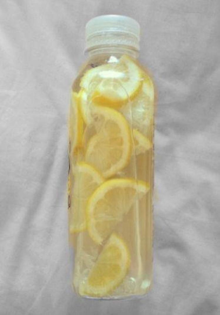 Limonlu Su İçmenin 12 Faydası&hellip; Mahmure