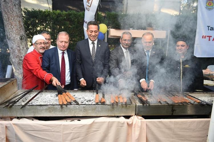 Tarsus kebabını Ankara'ya tanıttılar