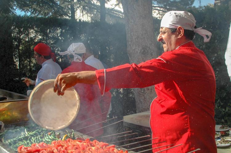 Tarsus kebabını Ankara'ya tanıttılar