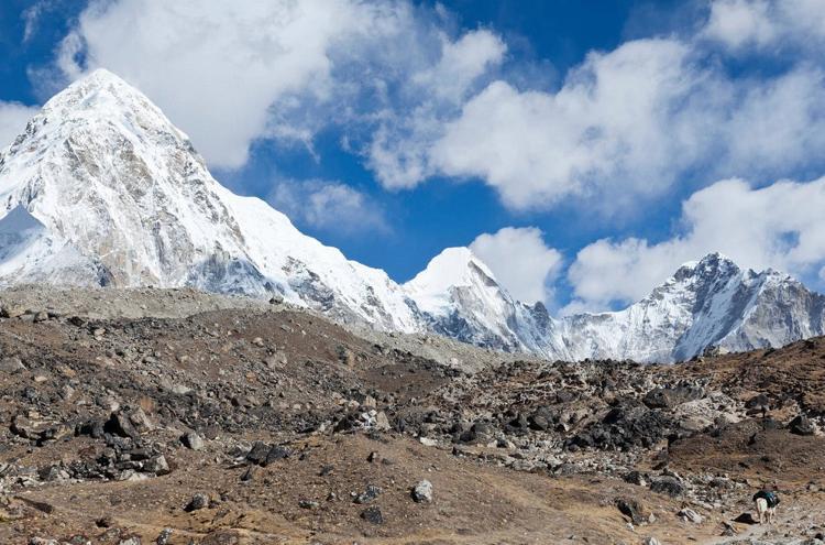 11- Everest Dağı, Nepal