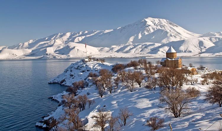 Beyazlar içindeki cennet