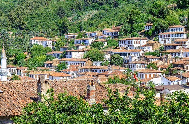 Adı gibi şirin: Şirince, İzmir