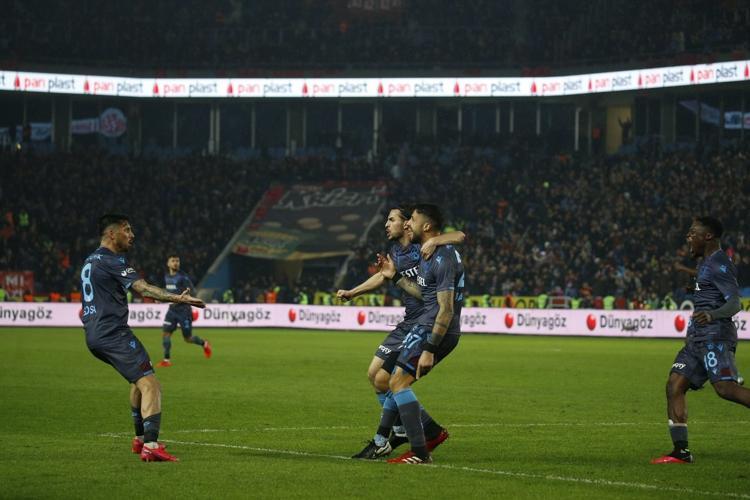 KADROLARI GENİŞ
