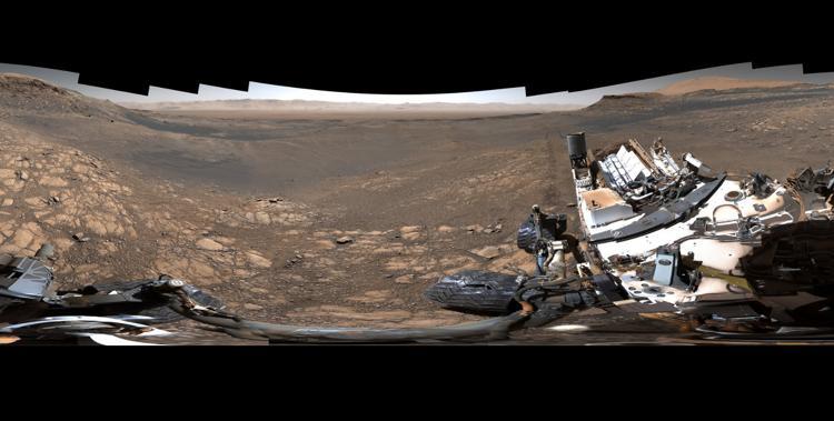 5e60eeda0f254415c85d4a41