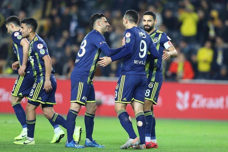 6- Fenerbahçe: 56 puan / Şampiyonluk oranı: 0.1%