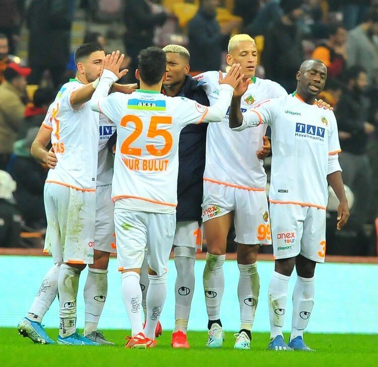 7- Alanyaspor: 52 puan