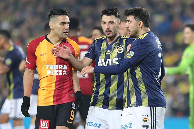 Uefa Galatasaray Kararini Ne Zaman Aciklayacak Galatasaray In Ffp Cezasi Ne Zaman Belli Olacak Goal Com