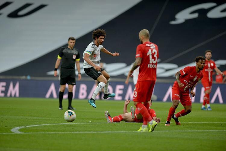 İLK KEZ BİR DEVREDE İKİ GOL YEDİ