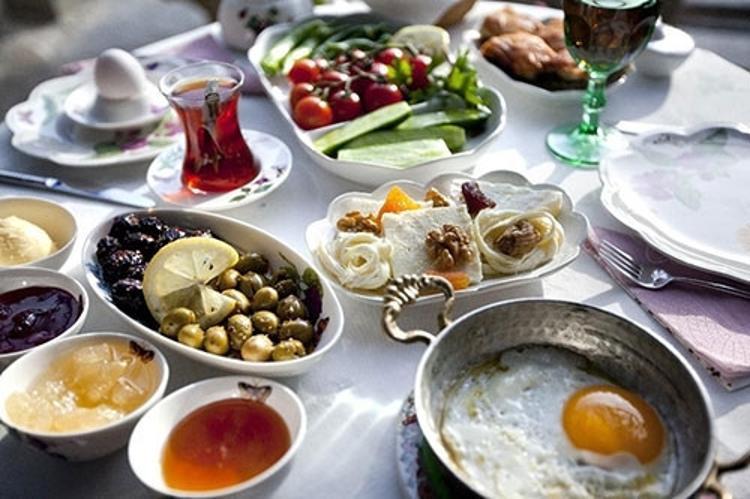 Bu Kahvalti Testinde 500 Kalori Altinda Kalmayi Basarabilecek Misin Onedio Com