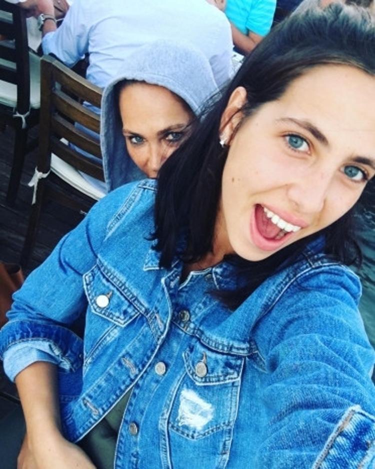 Tüp bebek tedavisiyle anne olan ünlüler Tüp bebek tedavisiyle anne olan ünlüler