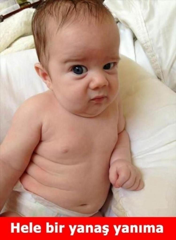 Gülmekten karnınız ağrıyacak! İşte, en komik bebek capsleri