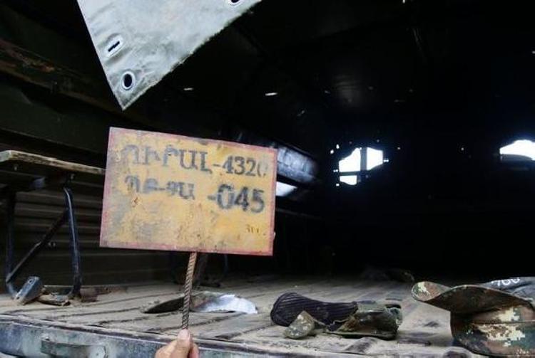 Son dakika haberi: Azerbaycan - Ermenistan hatt�nda s�cak �at��malar devam ediyor... Ermenistan k��eye s�k��t�, Times'tan fla� iddia geldi