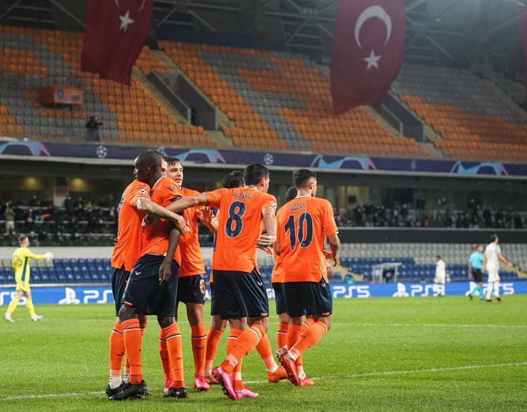 EFSANE İSİMLERDEN SERT SÖZLER