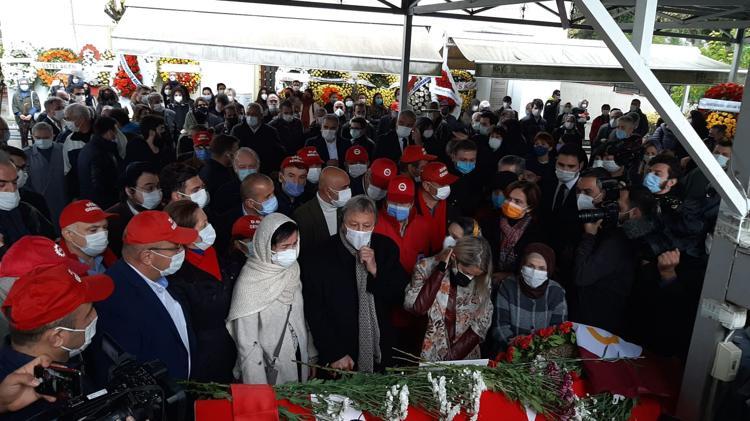 YENİ NESİLLERE BİLGİ AKTARMAYI, DERS VERMEYİ ONDAN ÖĞRENDİK