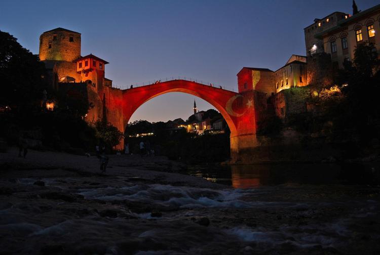 Neretva Nehri'nin 'Osmanlı gerdanlığı': Mostar Köprüsü - Seyahat Haberleri