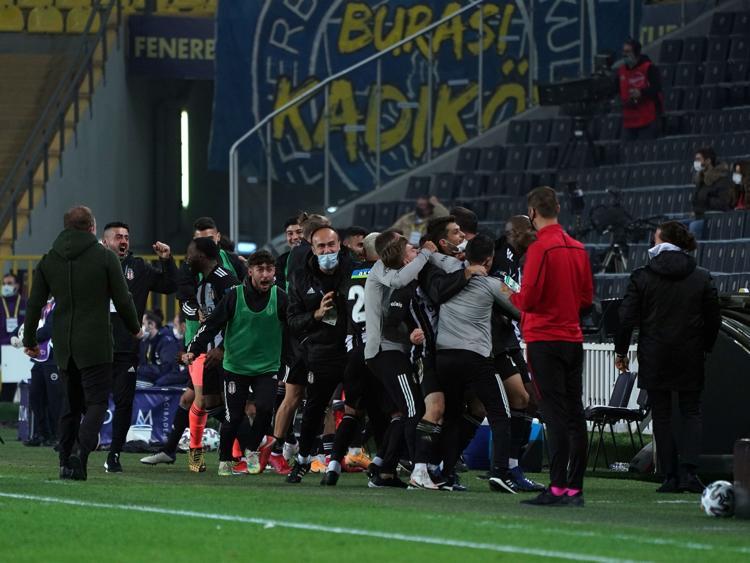 15 YIL SONRA AYNI SEVİNÇ...