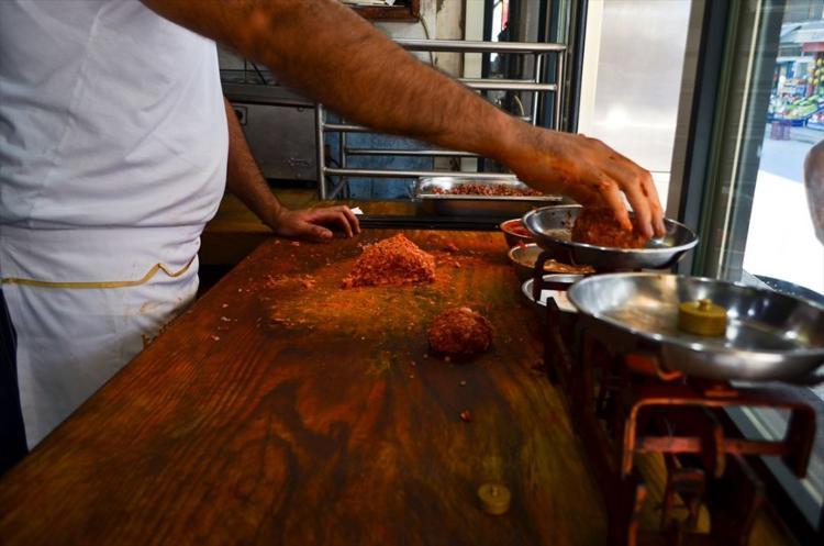 Tarsus kebabı lezzetini 1918'den beri aynı kaliteyle sürdürüyorlar